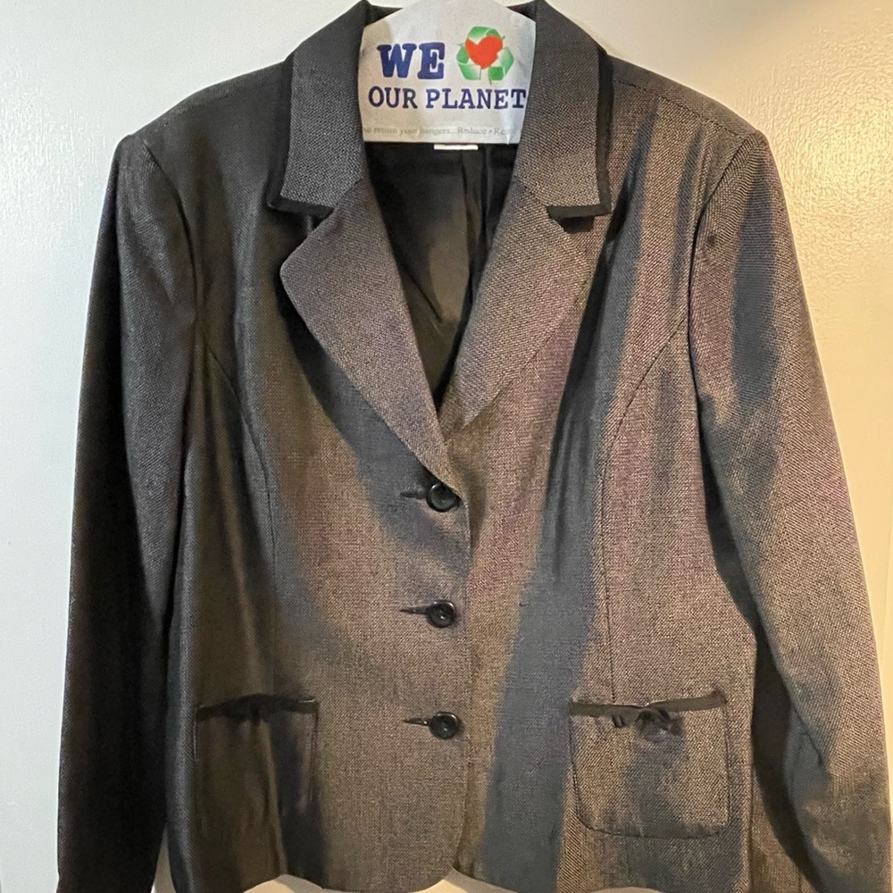 Women’s Suit Jacket size 18